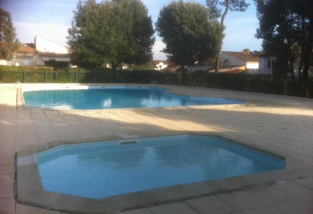 Villa "Les Jardins De Saint Palais Sur Mer" Bagian luar foto