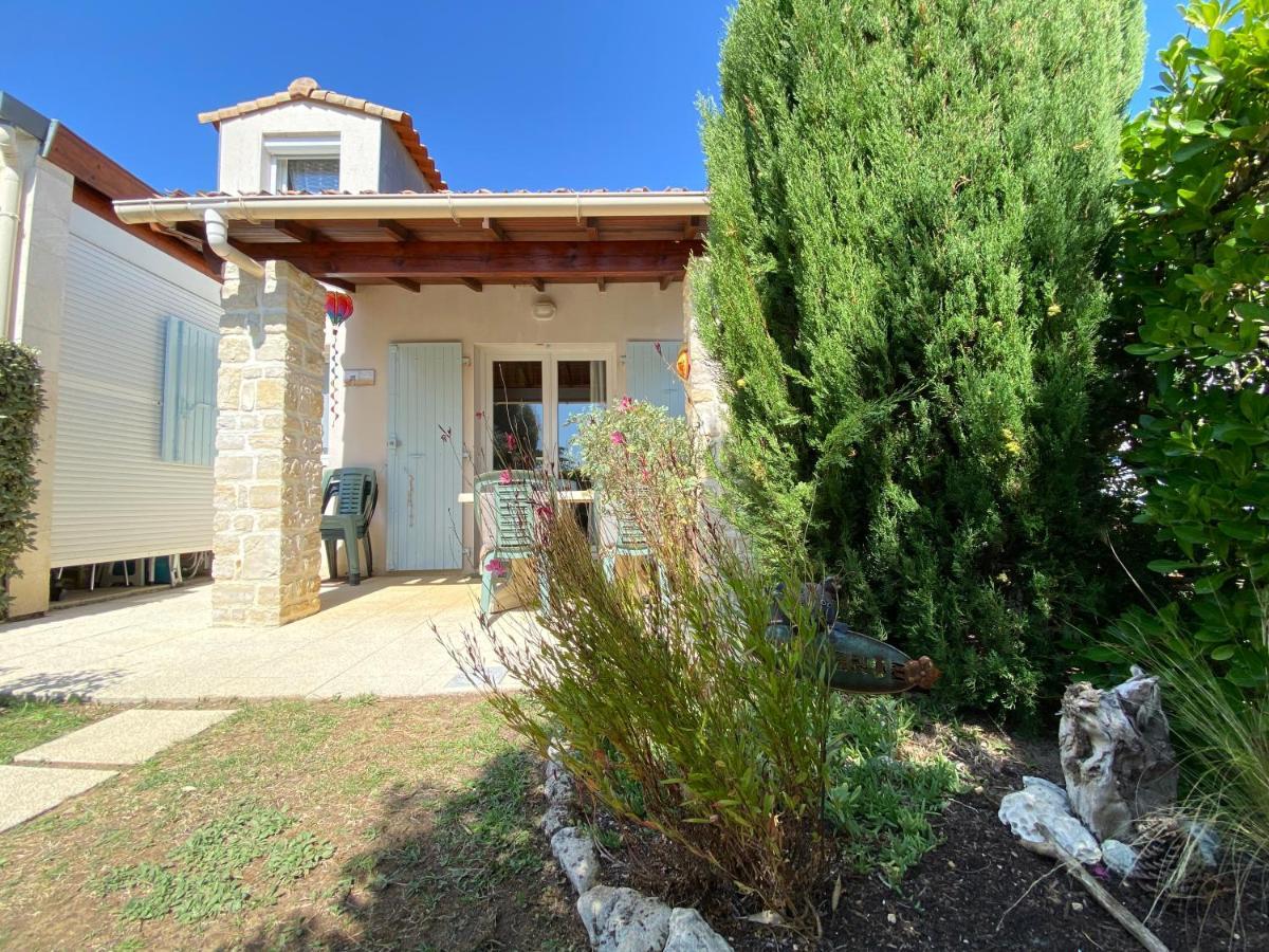 Villa "Les Jardins De Saint Palais Sur Mer" Bagian luar foto